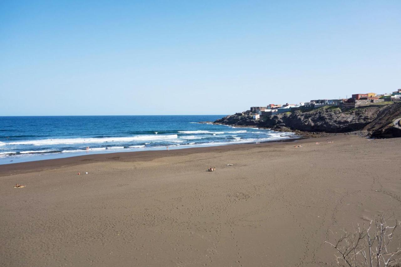 Harmony Beach House - 2br Sea Views Terrace Ferienhaus Telde